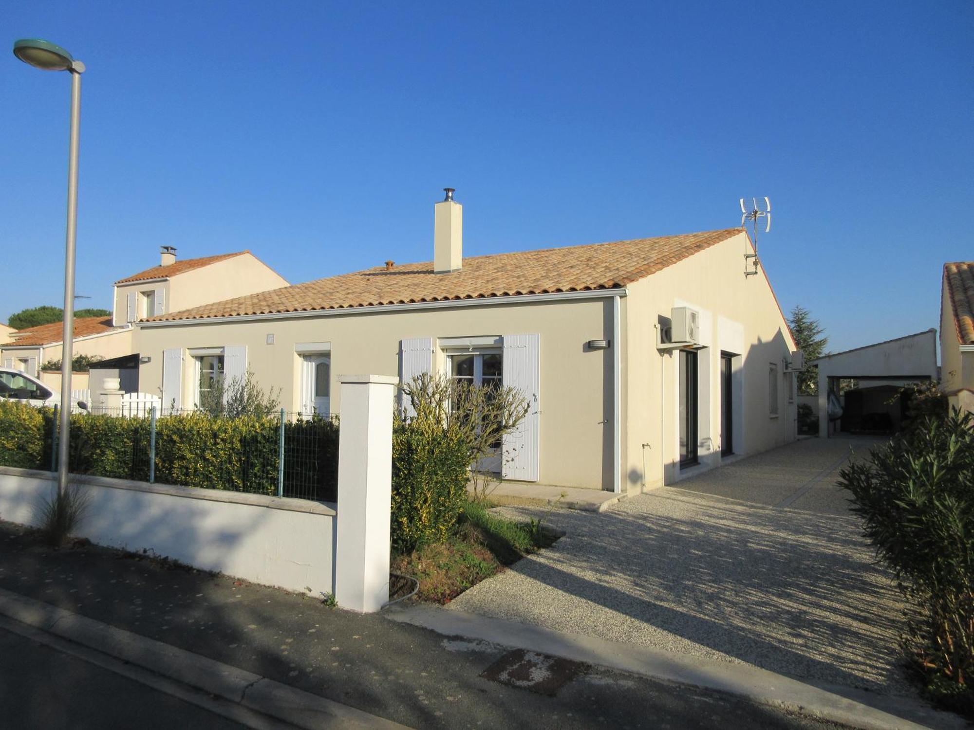 Holiday home Meubles Des 3 Iles Chatelaillon-Plage
